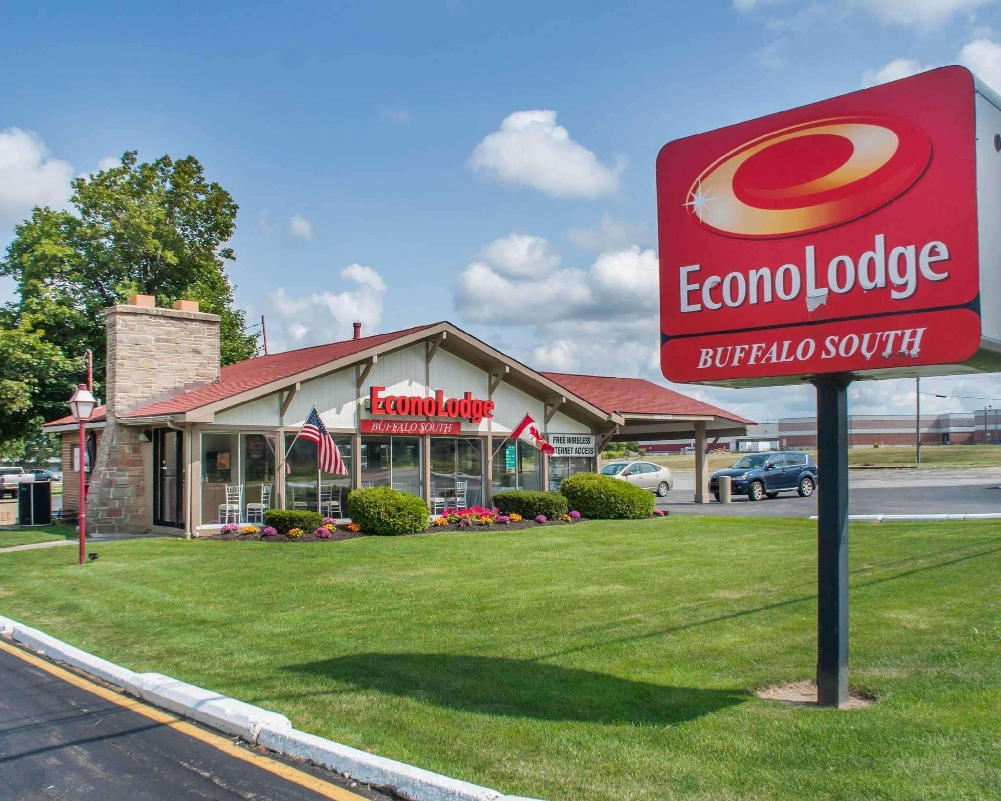 Econo Lodge Buffalo South Blasdell Экстерьер фото